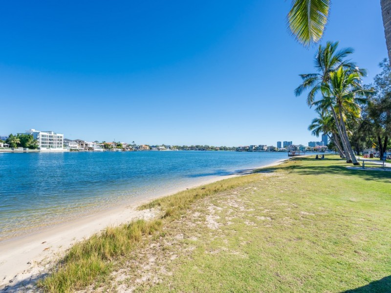 3/102 Oak Avenue, Surfers Paradise QLD 4217