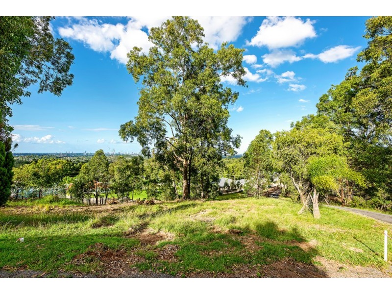 215 San Fernando Drive, Worongary QLD 4213