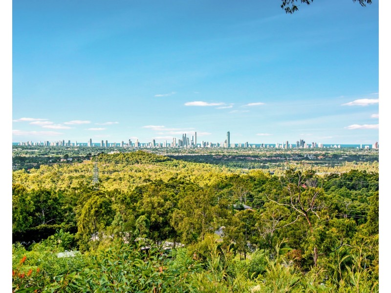 213 San Fernando Drive, Worongary QLD 4213