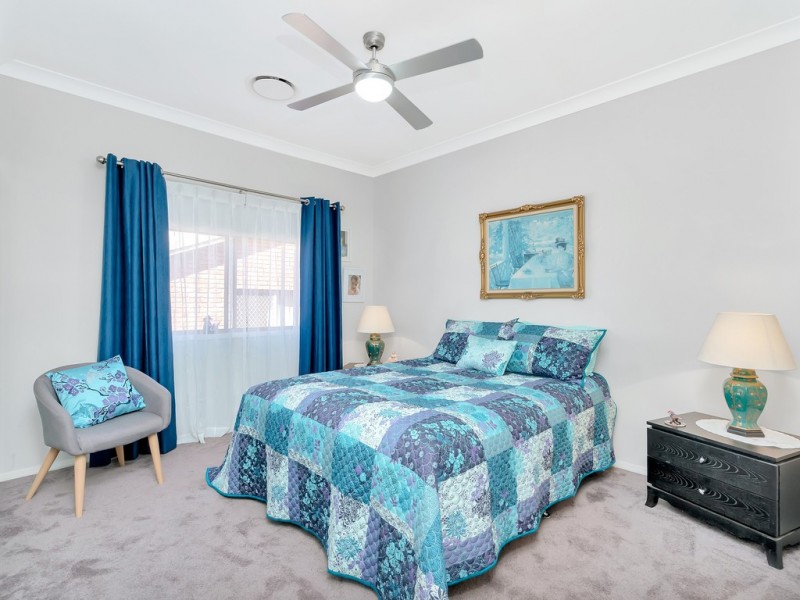 9 Spikes Court, Arundel QLD 4214