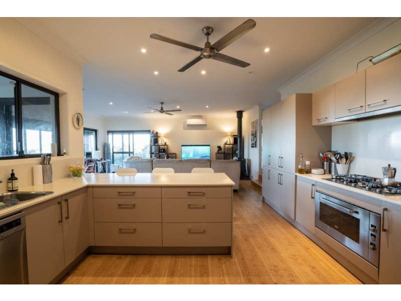 53 Uplands Court, Tallai QLD 4213