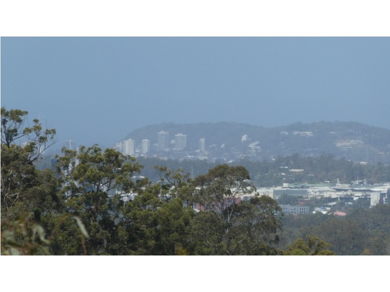 53 Uplands Court, Tallai QLD 4213