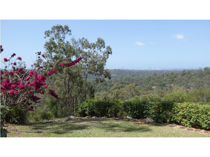 53 Uplands Court, Tallai QLD 4213