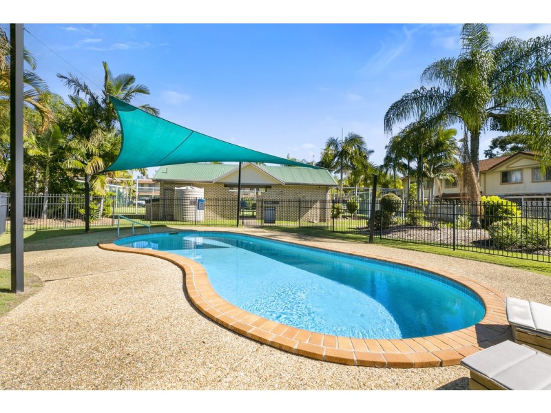 147/31 Usher Avenue, Labrador QLD 4215