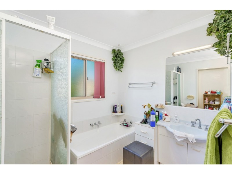 147/31 Usher Avenue, Labrador QLD 4215