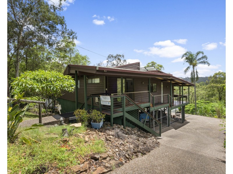 44 Uplands Court, Tallai QLD 4213