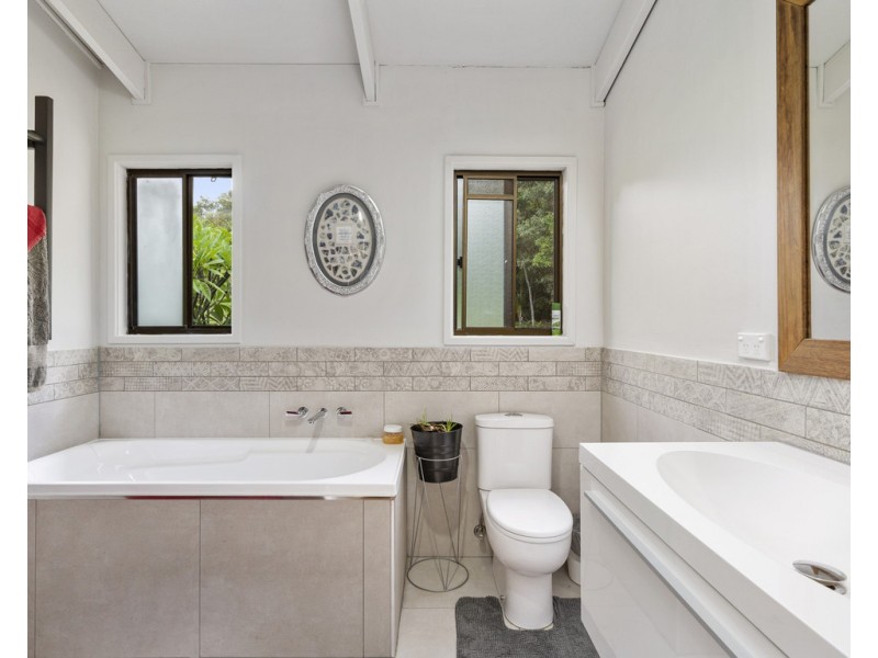 44 Uplands Court, Tallai QLD 4213