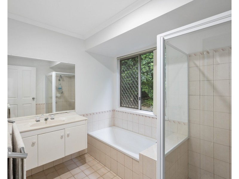 6 Pocock Court, Currumbin Waters QLD 4223