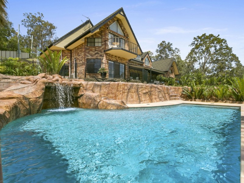 104 Red Oak Drive, Tallai QLD 4213