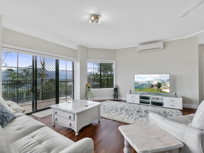 104 Red Oak Drive, Tallai QLD 4213