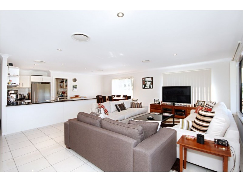 24 Kerala Court, Mudgeeraba QLD 4213