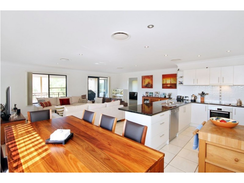 24 Kerala Court, Mudgeeraba QLD 4213