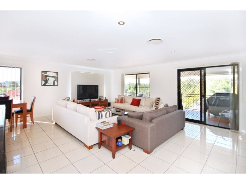 24 Kerala Court, Mudgeeraba QLD 4213