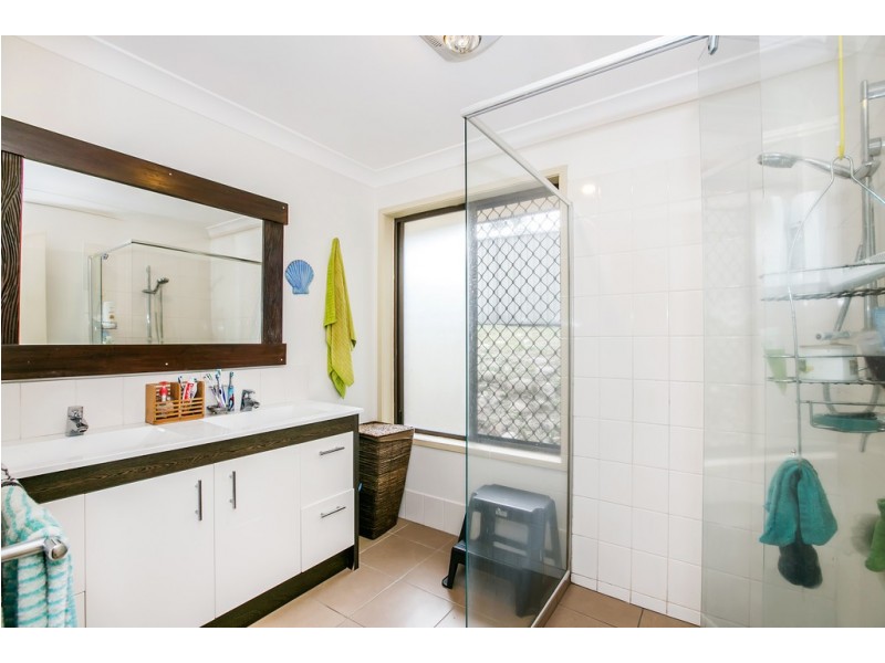 27 Equinox Court, Mudgeeraba QLD 4213