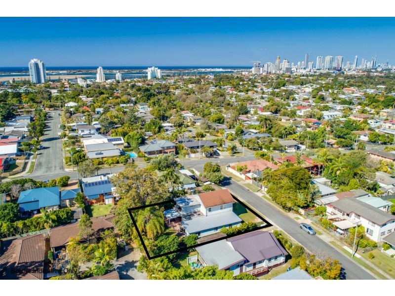 3 Schneider Avenue, Labrador QLD 4215