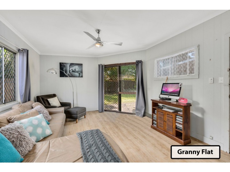 3 Schneider Avenue, Labrador QLD 4215