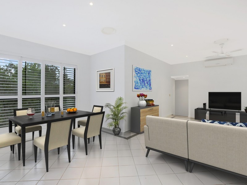 10 Coralcoast Drive, Tallai QLD 4213
