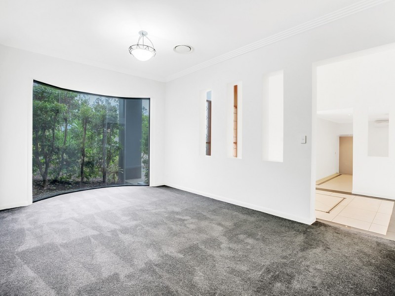 10 Coralcoast Drive, Tallai QLD 4213