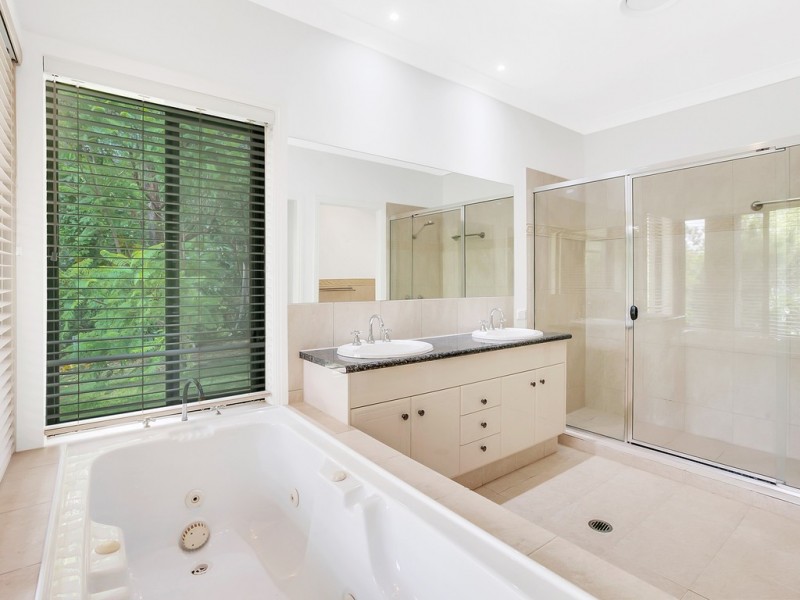 10 Coralcoast Drive, Tallai QLD 4213