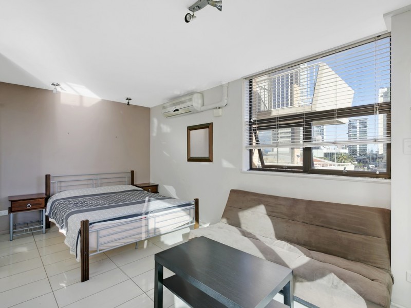 28/3049 Gold Coast Highway, Surfers Paradise QLD 4217