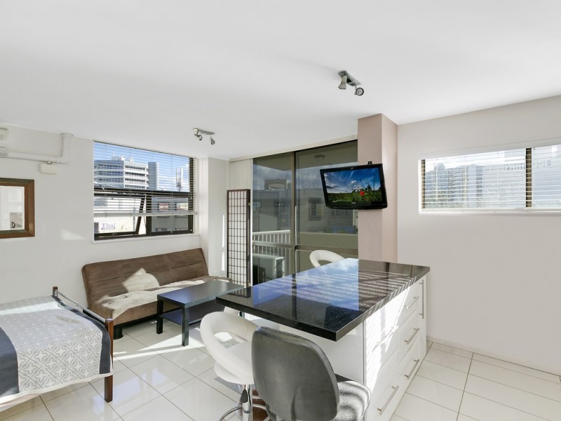 28/3049 Gold Coast Highway, Surfers Paradise QLD 4217