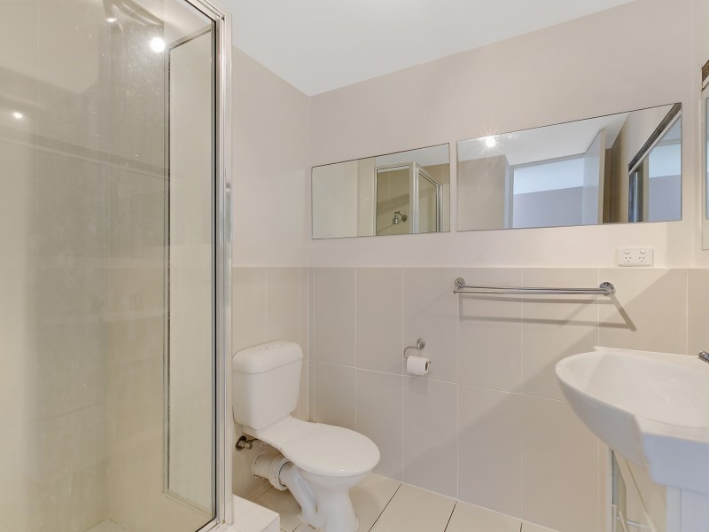 28/3049 Gold Coast Highway, Surfers Paradise QLD 4217