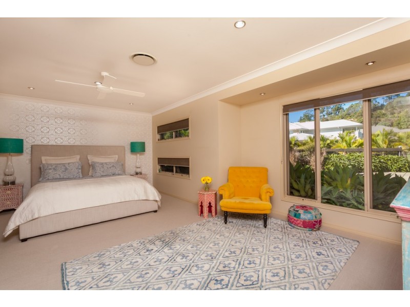 15 Meadow Court, Maudsland QLD 4210