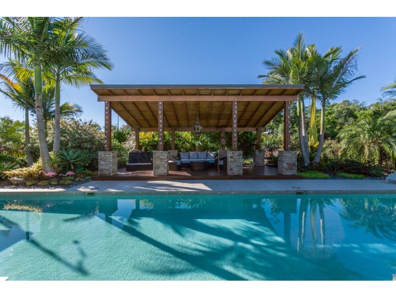 15 Meadow Court, Maudsland QLD 4210