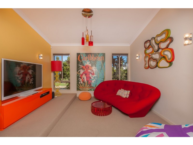 15 Meadow Court, Maudsland QLD 4210