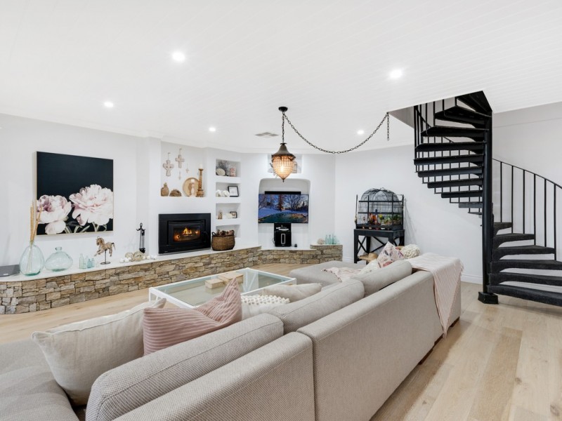21 Hugh Guinea Court, Worongary QLD 4213