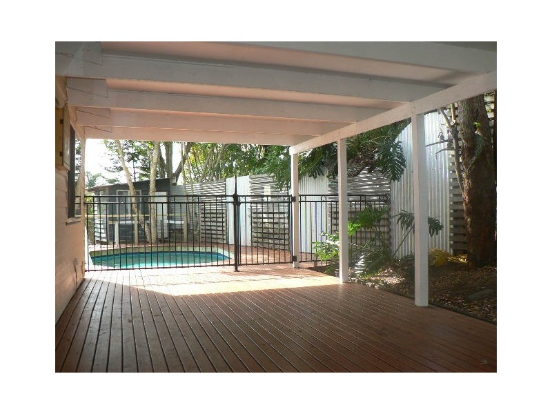 64 Plateau Crescent, Carrara QLD 4211