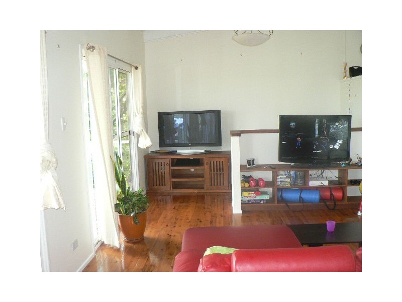 64 Plateau Crescent, Carrara QLD 4211