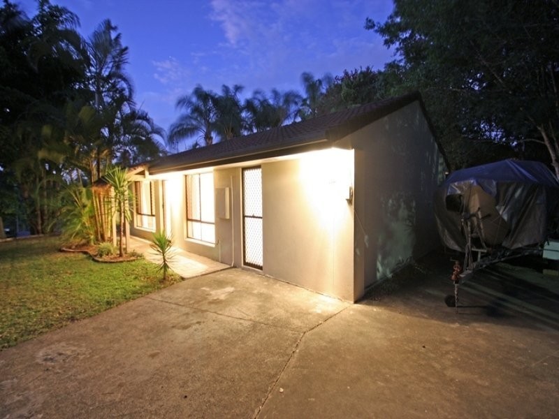 11 Hamersley Way, Worongary QLD 4213