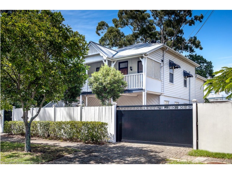 24 Meron Street, Southport QLD 4215