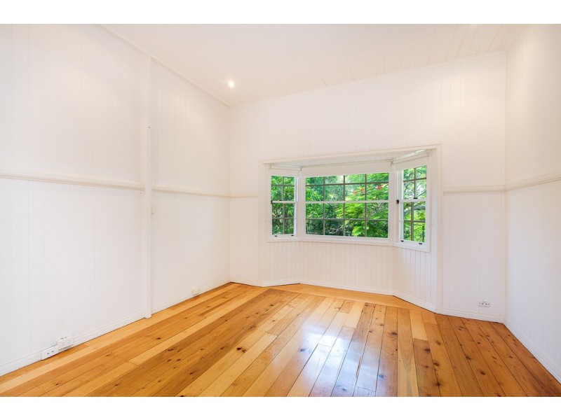 24 Meron Street, Southport QLD 4215