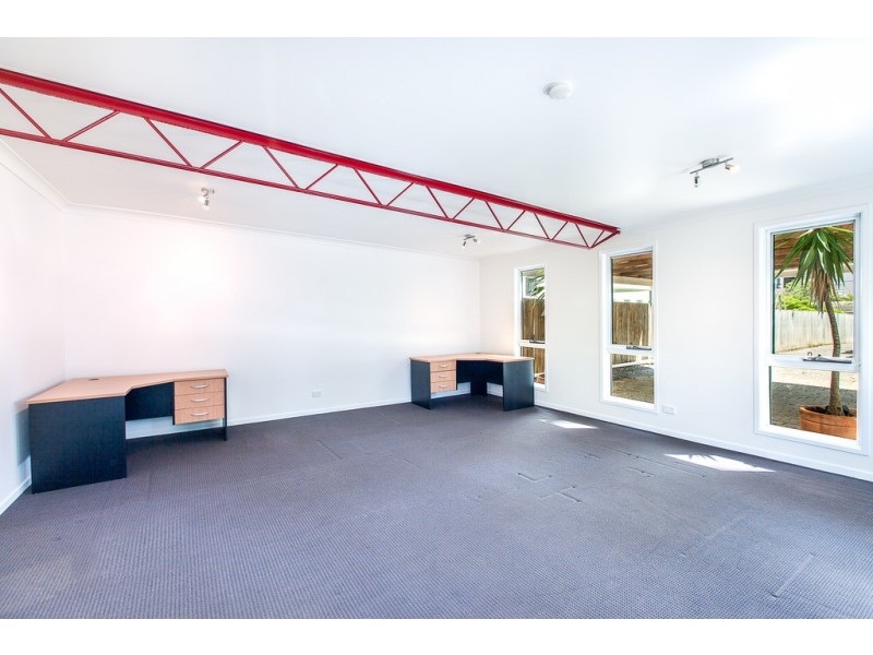 24 Meron Street, Southport QLD 4215