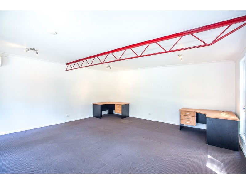 24 Meron Street, Southport QLD 4215