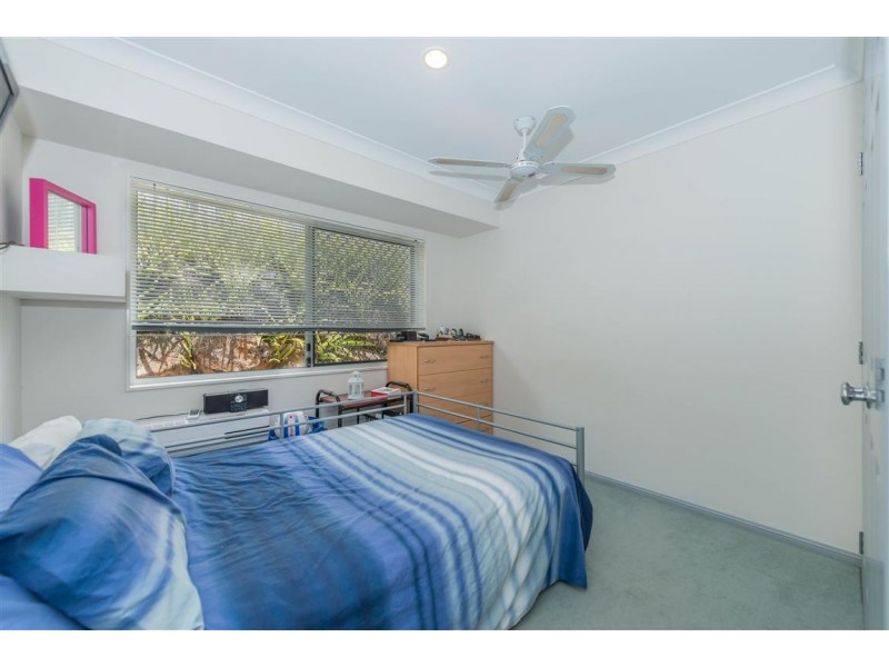 2 Sirec Way, Burleigh Heads QLD 4220