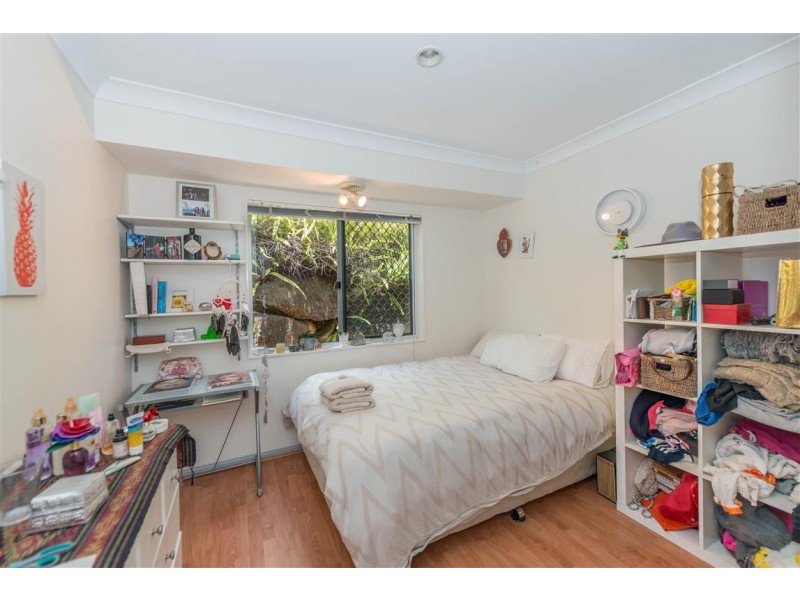 2 Sirec Way, Burleigh Heads QLD 4220