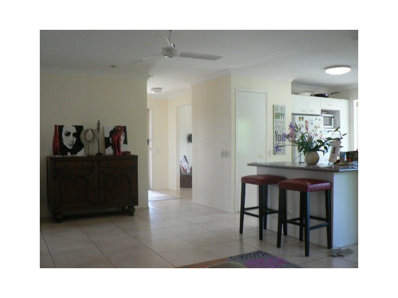 179 K P McGrath Drive, Elanora QLD 4221