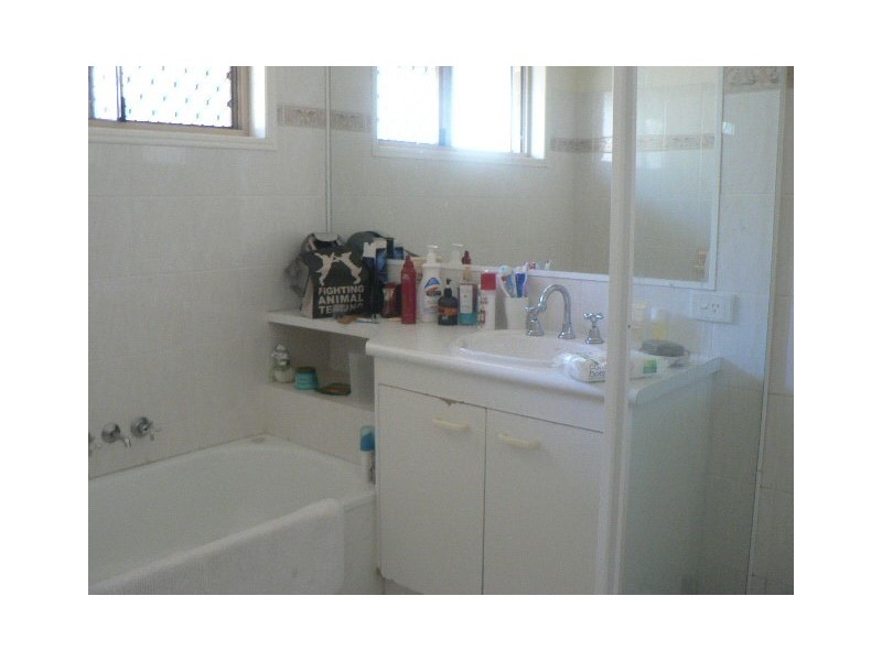179 K P McGrath Drive, Elanora QLD 4221