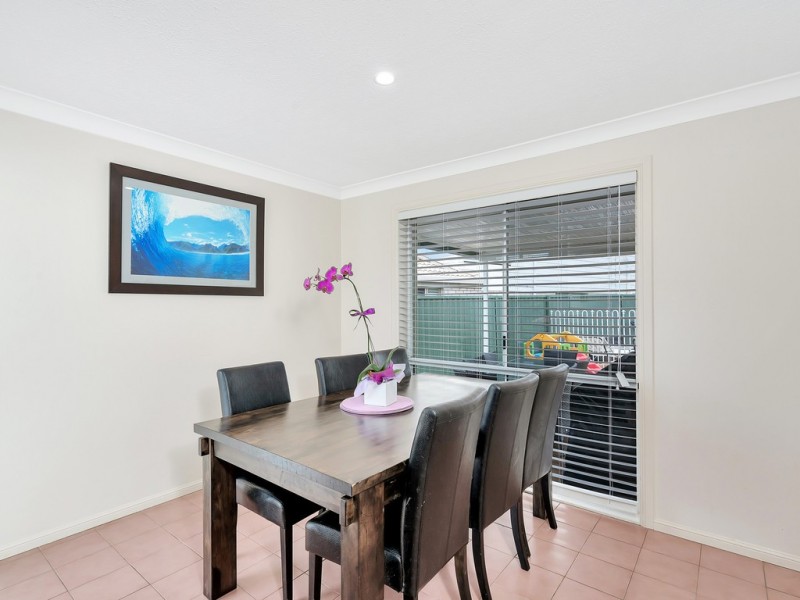 7 Elsemore Court, Carrara QLD 4211