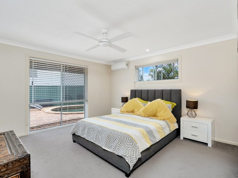 7 Elsemore Court, Carrara QLD 4211