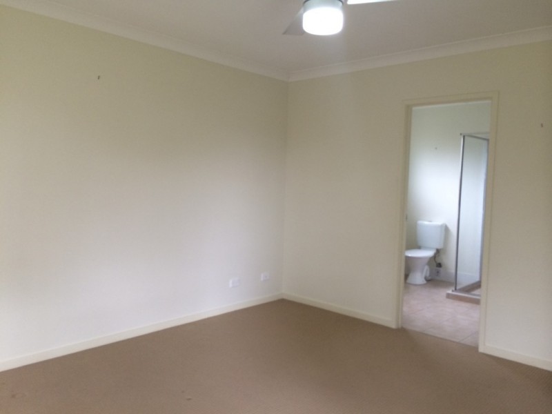 9 Tralee Court, Carrara QLD 4211