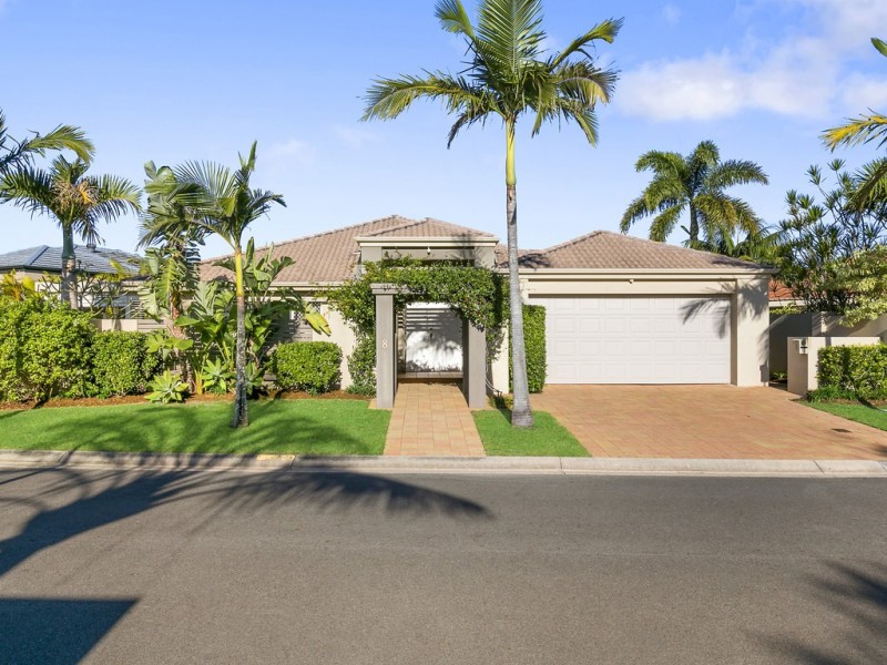 8 Ringtail Street, Clear Island Waters QLD 4226