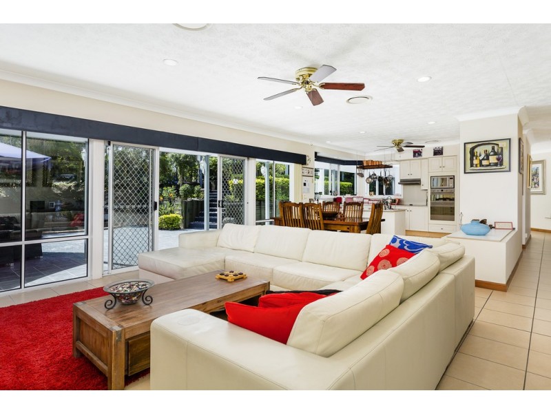 6 Colo Court, Helensvale QLD 4212