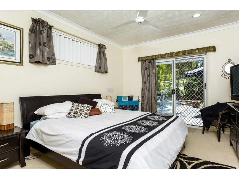 6 Colo Court, Helensvale QLD 4212