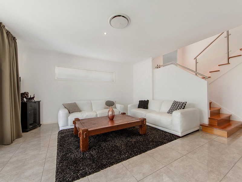 12 Southaven Drive, River LInks, Helensvale QLD 4212