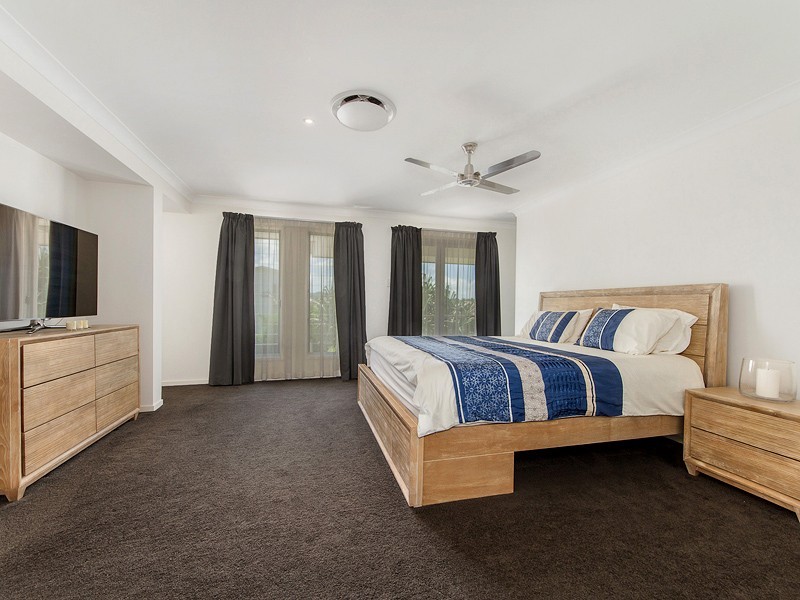 12 Southaven Drive, River LInks, Helensvale QLD 4212