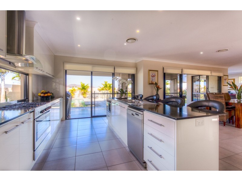 20 Sunset Place, Jacobs Well QLD 4208
